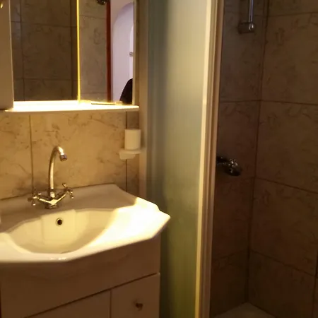 Nychterida Hotel Marathiás